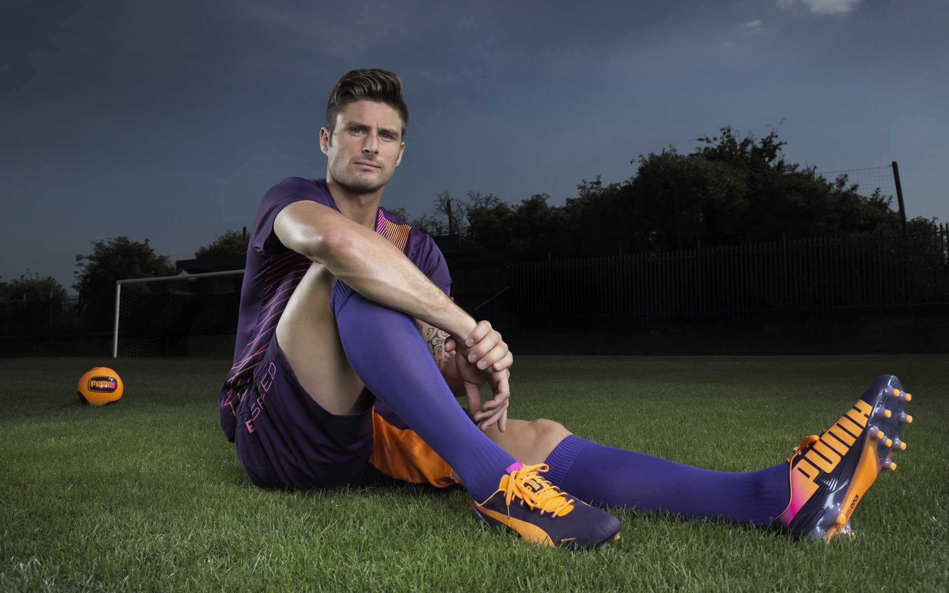 卡拉格质疑阿莫林的曼联：战绩都是假象！，卡拉莫人